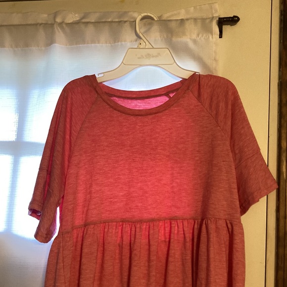 Color pink - Picture 2 of 2